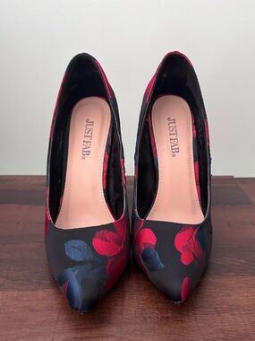 JustFab Black Pumps with Red and Blue Floral Print